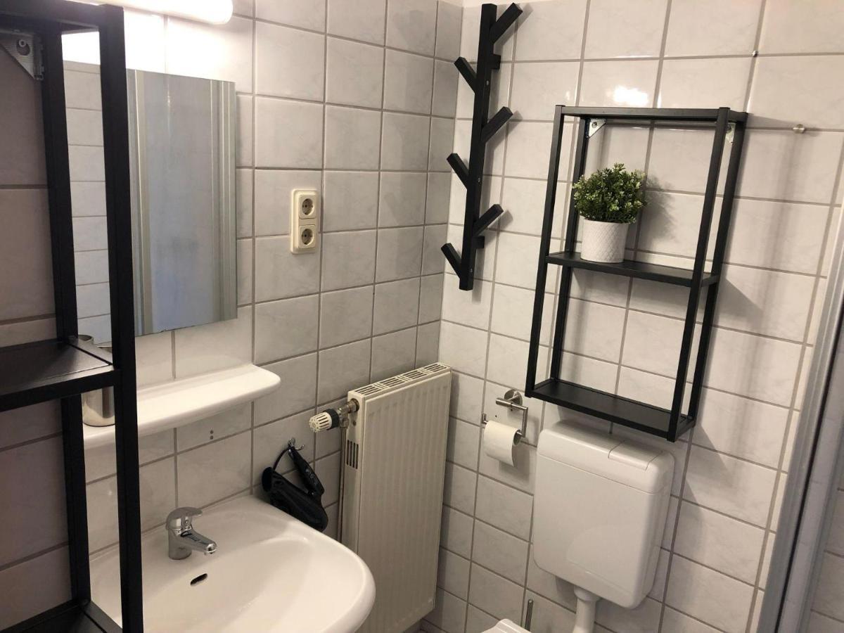 Ferienwohnung-Klaus-Stoertebeker-Mit-Sonnenterrasse-Garten-Zwischen-Strand-Wald-Und-Wiese Gustow  Exterior foto
